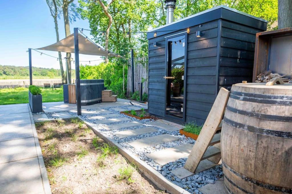 86, Bed & Outdoor Wellness - Sauna, Hottub, Icebath & Outdoor Shower Included! Oisterwijk Exterior foto